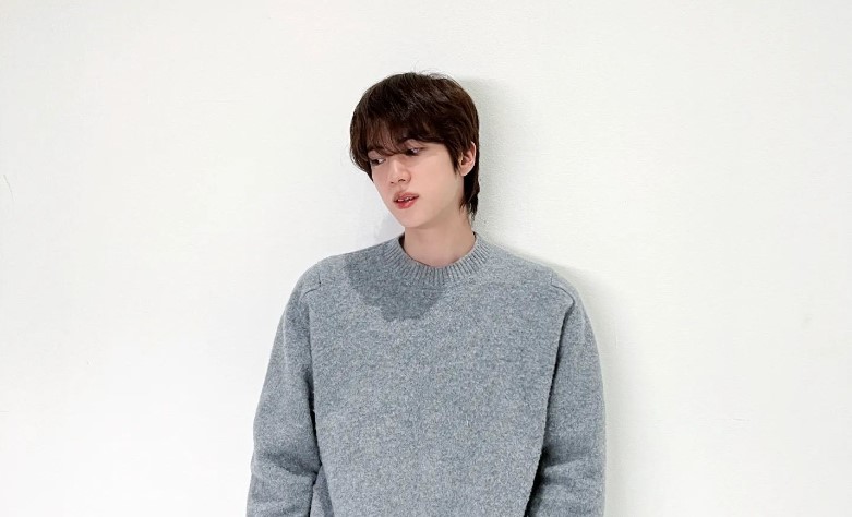 Jin de BTS comienza su servicio militar y pone fin a una era